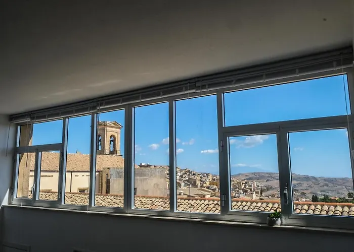 I Colori Della Sicilia Noblesse Caltagirone
